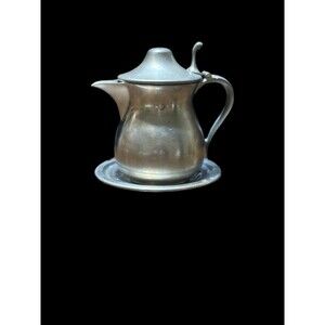Vintage Woodbury 8oz. Pewter Creamer Or Syrup Pitcher With Hinged Lid And Tray